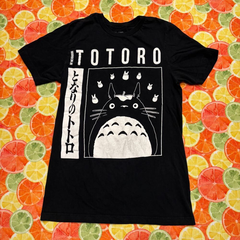Hot Topic Bioworld My Neighbor Totoro Graphic Tee S